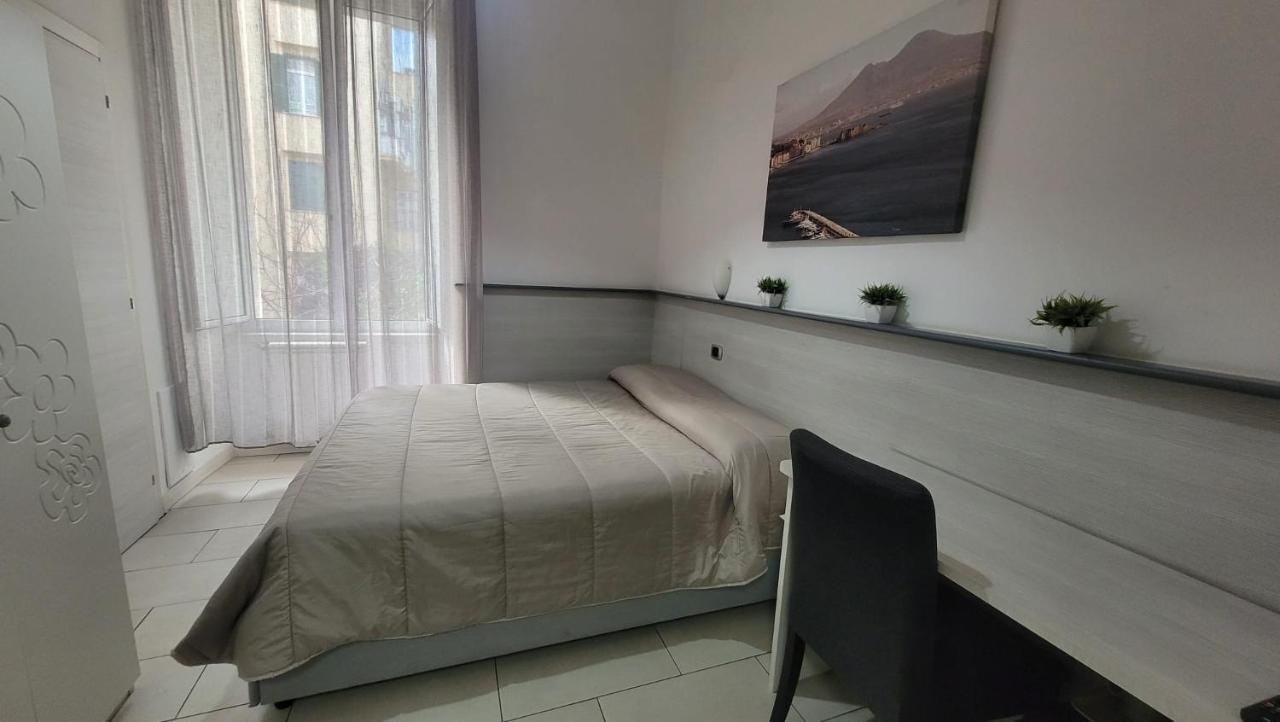 B&B Solimena Napels Buitenkant foto