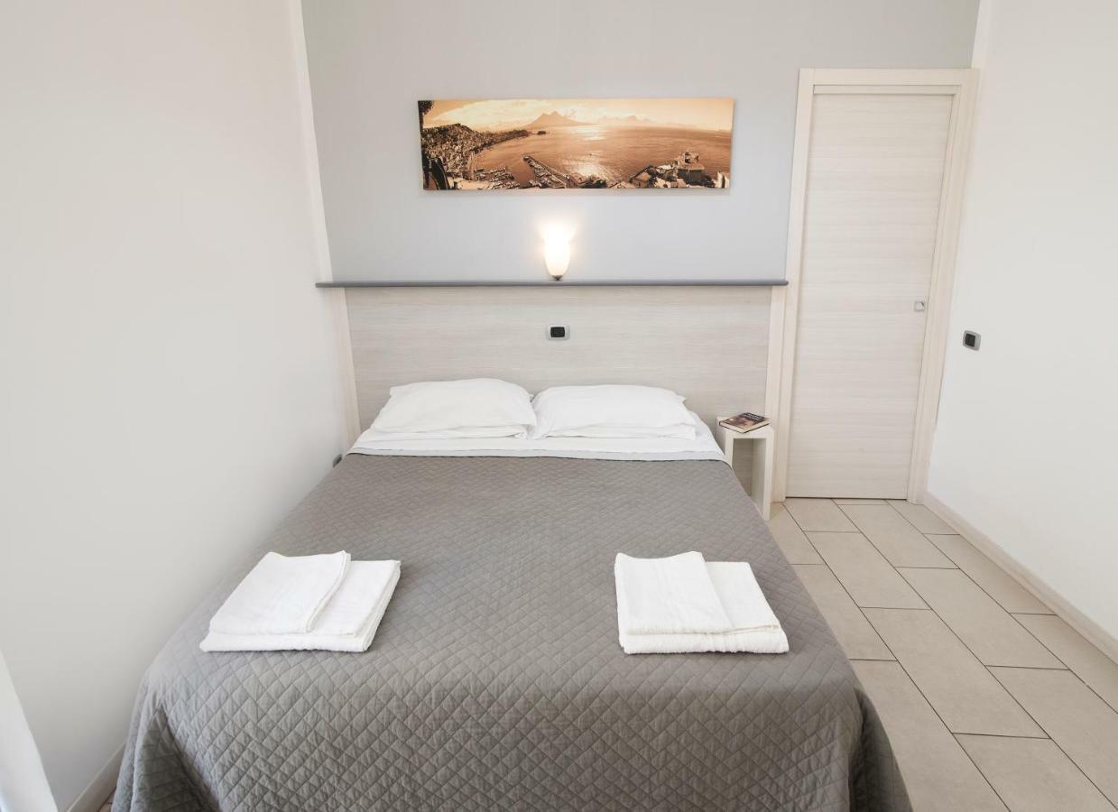 B&B Solimena Napels Buitenkant foto