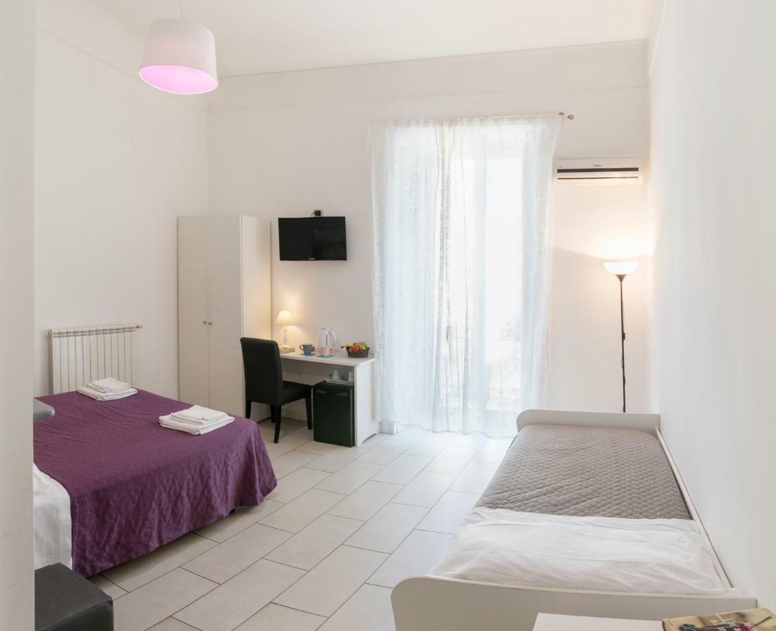 B&B Solimena Napels Buitenkant foto